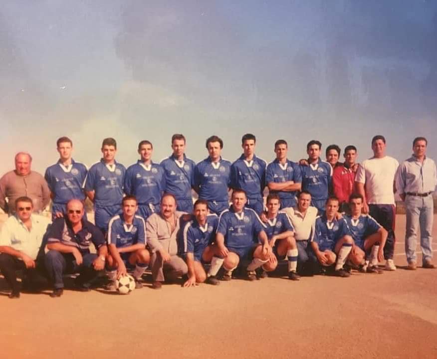 Plantillas inolvidables!!⚽️🔴⚪🦅

#fútbol #aguilas #aguilasdezujaira #futbolgranada #equipazo #otrostiempos