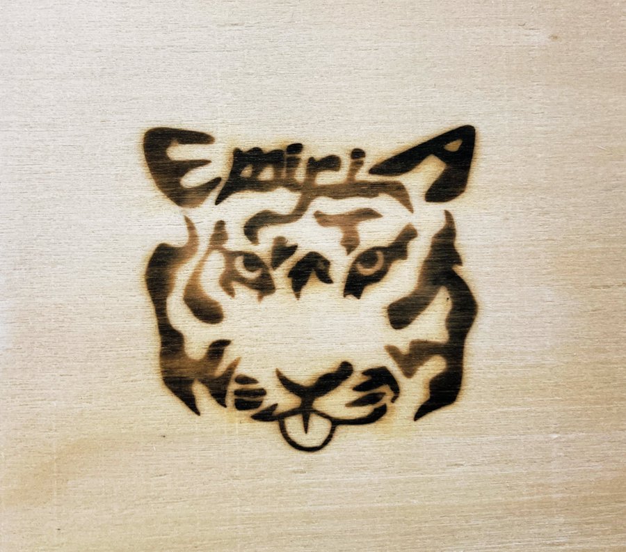 焼印を自作して自分だけのキャンプギアを作る 詳しい作り方を紹介 キャンパーズ