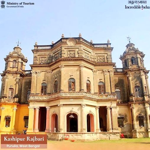 RajputHeritage's tweet photo. Panchkote Raj Palace, it is situated in Kashipur, Purulia, West Bengal. 

Panchkote Raj was founded by Parmar Rajputs over 1000 years also and Kashipur was the capital of Panchkote Raj for centuries, in Britsh times it spanned 7,197 Sq. Km. 

/2 https://t.co/ZSFFrGvdVe