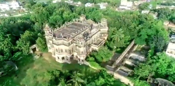 RajputHeritage's tweet photo. Panchkote Raj Palace, it is situated in Kashipur, Purulia, West Bengal. 

Panchkote Raj was founded by Parmar Rajputs over 1000 years also and Kashipur was the capital of Panchkote Raj for centuries, in Britsh times it spanned 7,197 Sq. Km. 

/2 https://t.co/ZSFFrGvdVe