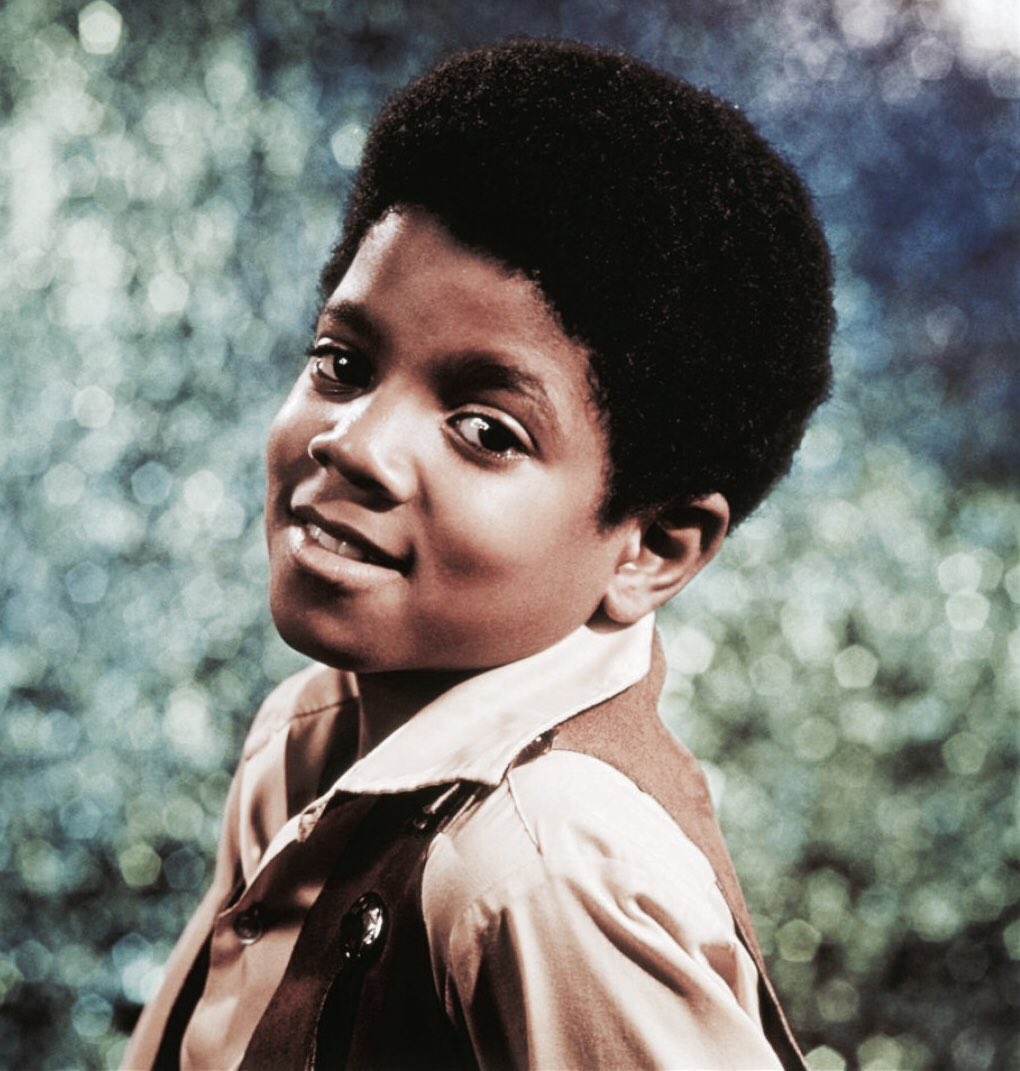 retrochenta's tweet photo. Hoy hace ya 12 años que nos dejó el gran Michael Jackson. Un artista irrepetible. #MichaelJackson https://t.co/KUZJd0IvqG
