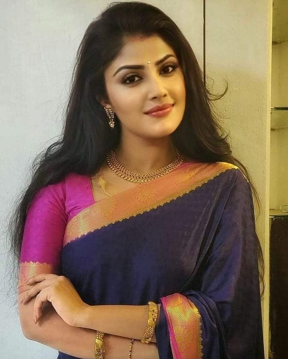 UdhayaK42450356's tweet photo. @Chandhi92 Happy Friday morning சாந்தினி😘
#TraditionalFriday https://t.co/8i66ryiD2x