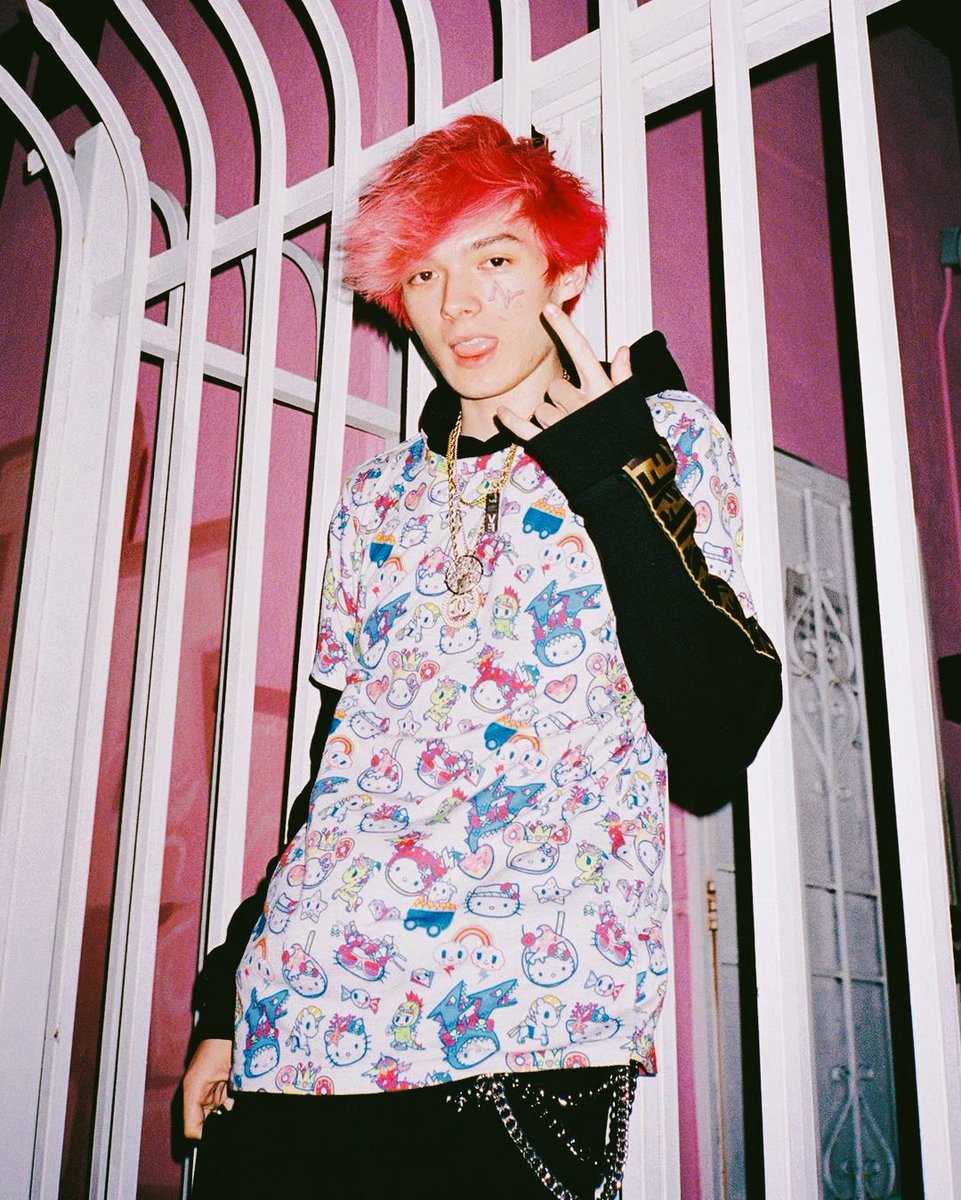 STRAPPED! tweet media