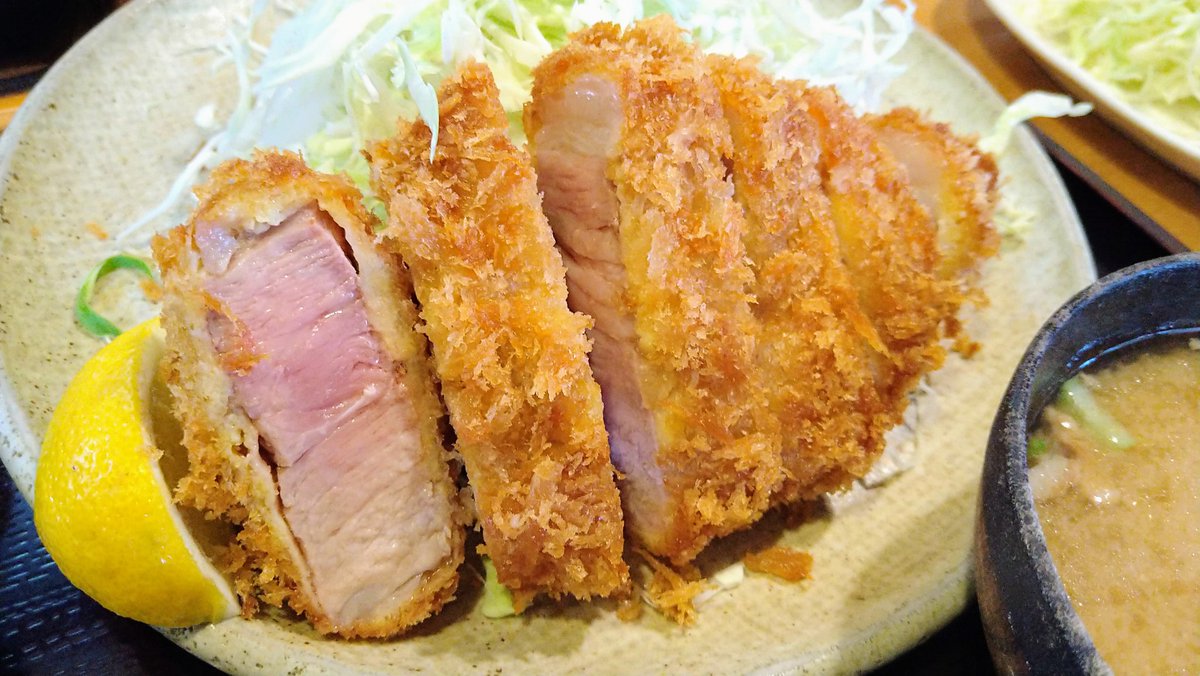 ট ইট র ていぞう ロースかつ御膳 と 海鮮クリームコロッケ 身厚で甘いとんかつだけでなく 海鮮がたっぷり入ったクリームコロッケは 追加で注文すべき逸品 宮前平 の老舗 とんかつ店 とんかつしお田 7月9日 孤独のグルメ で紹介されるので ট ইট র ていぞう ロースかつ御膳 と 海鮮クリームコロッケ 身厚で甘いとんかつだけでなく 海鮮がたっぷり入ったクリームコロッケは 追加で注文すべき逸品 宮前平 の老舗 とんかつ店 とんかつしお田 7月9日 孤独のグルメ で紹介されるので