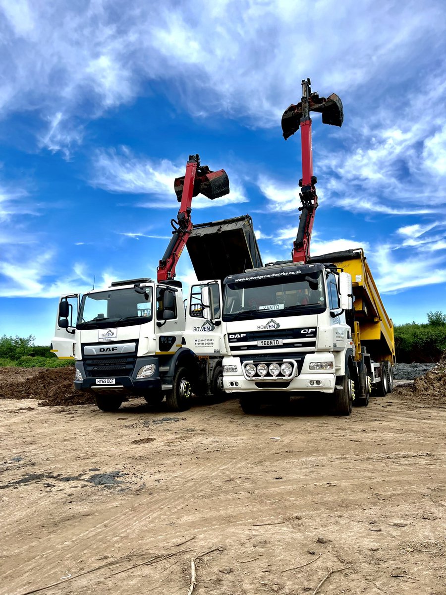 BowenGroundwork's tweet photo. FRI-NALLY
#grablorry #grablorries #daf #recycling #aggregates #haulage #roadsweeper #sweeper #gullysucker #muckmoving #grabhire #tipperhire #haulage #sweepclean #signwriting #callus #groundworks #operator #sweeperlife #sweepertruck #dafsweeper #roadsweeperhire #forhire https://t.co/otqs1vyppS