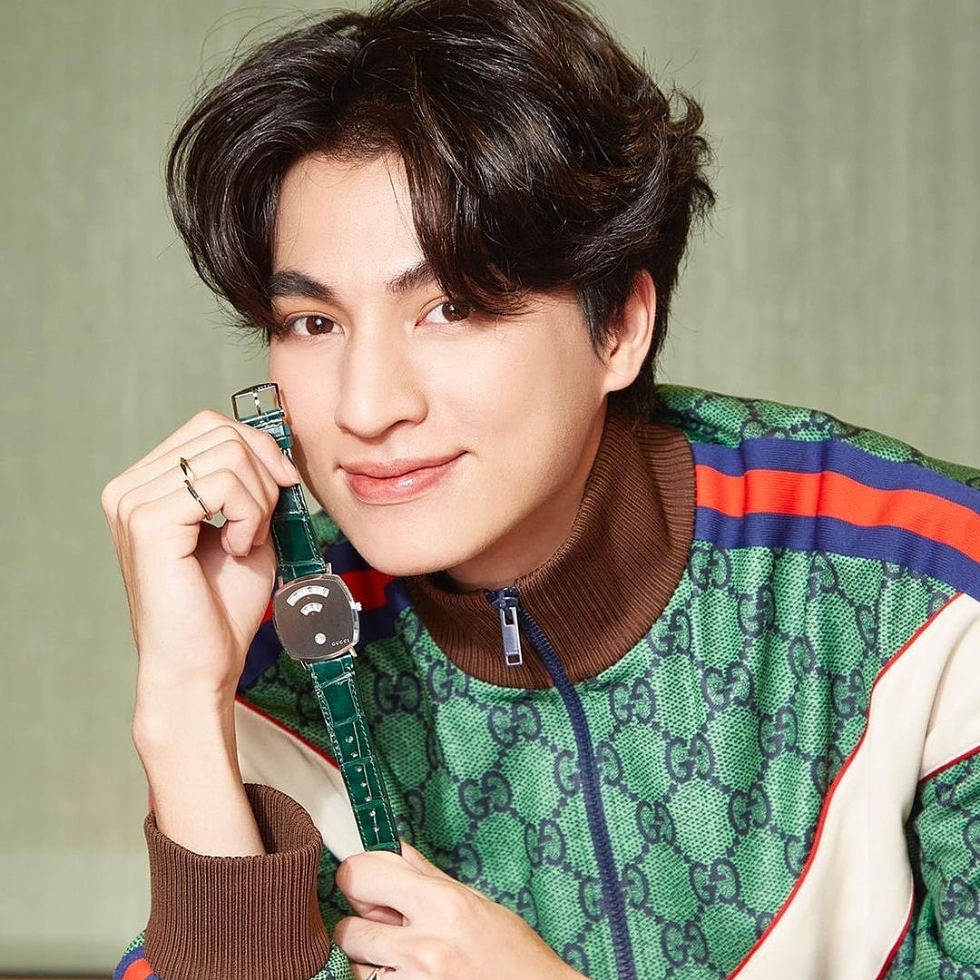 KNW0497's tweet photo. Both look Handsome nd gorgeous ✨✨😍
@gulfkanawut #GulfKanawut
#Bow_Maylada
#gucci #guccilinktolove #guccijewelry #guccilover #guccixgulf https://t.co/VDWPGdHsWF