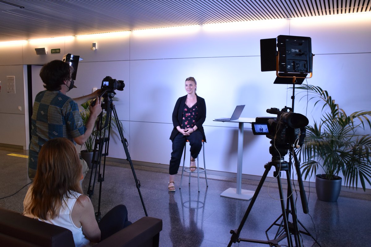 ➡️El 21 de junio tuvimos el placer de contar con <a href="/aainsa/">Ana Aínsa</a> en el taller "Diseñar y exponer tus presentaciones de forma eficaz”, al que asistieron 8 de nuestros compañeros del equipo de INE.

🙌🏻Por la mañana se desarrolló la parte teórica y por la tarde lo llevaron a la práctica.