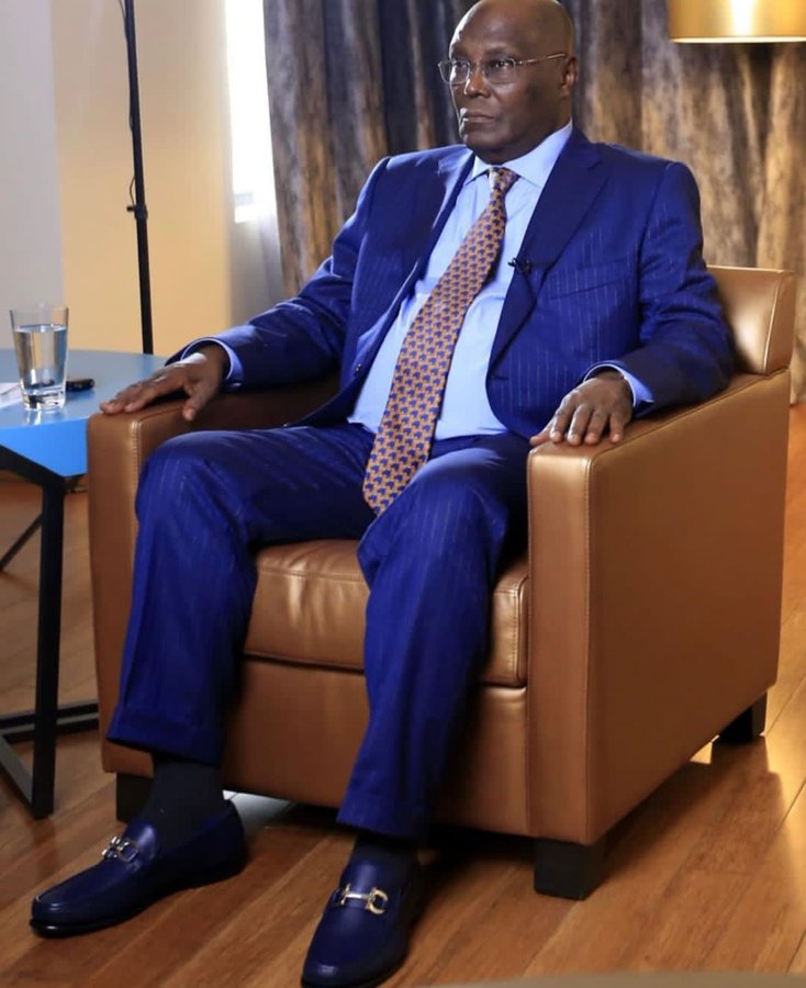 bravefacefunkie's tweet photo. Interviewer: Sir, as a one-time vice president of the country, what were your notable achievements in office?

Atiku: I fought my Boss, the President. 🙄 https://t.co/bXSvZvxIou