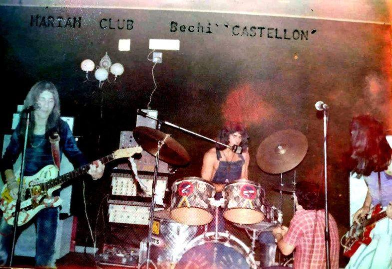 Ricky Parra subió esta imagen al Grupo de Rock de Castellón. Se trata de la primera banda de rock que hubo en Castellón. Se llamaban Yervins y aunque no hay música graba igual los mas veteranos conocisteis o visteis en directo en alguna ocasión al grupo.