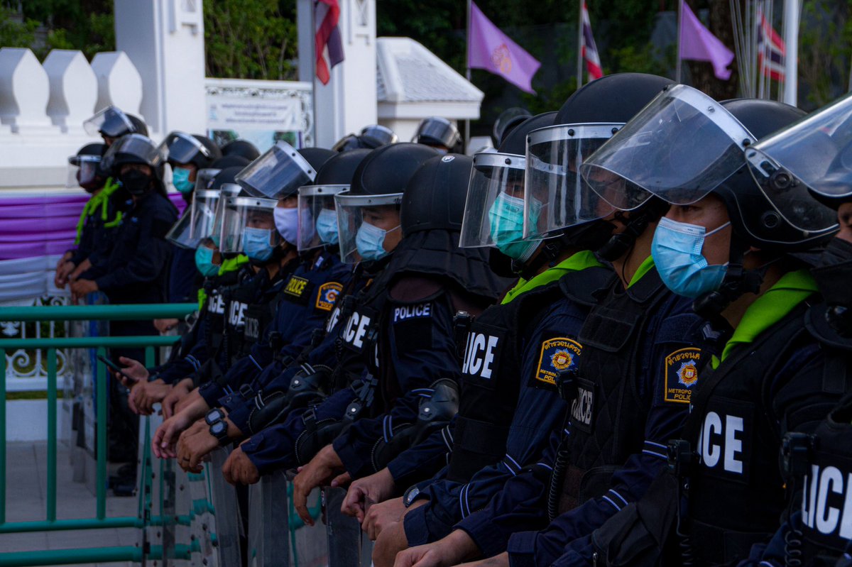 tommywalkertv's tweet photo. Yesterday’s photos of the Thai protests in Bangkok #WhatsHappeningInThailand https://t.co/V8gmYzI3m8