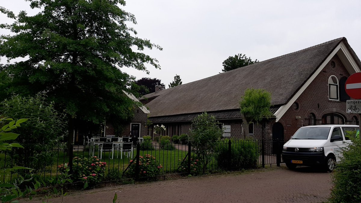 Het is toch een cadeautje als weekafsluiting om op deze locatie een cliënt gesprek te hebben over woonwensen. #Amerpoort #breukelen #klantcontact