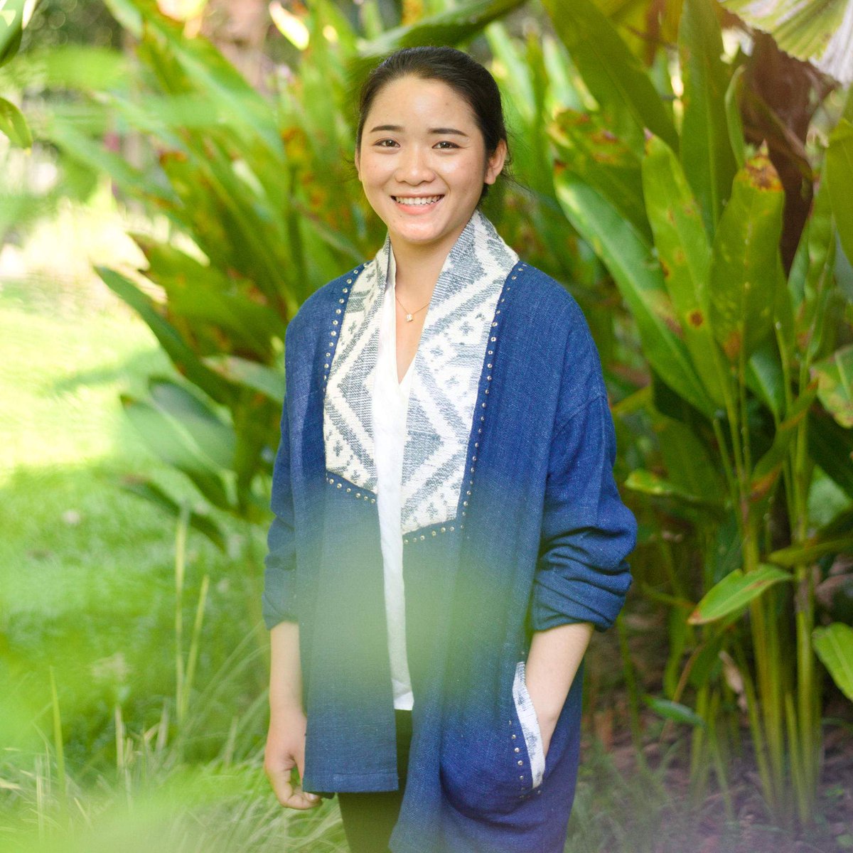 EIF4LDCs's tweet photo. With borders closed, @OckPopTok turned to the national market to keep selling their Laotian 🇱🇦 woven textiles.
This meant adapting their products to local market needs and adjusting pricing to their new clients' purchasing power.
Adaptation is key to #PowerUpTrade! ⚡️ https://t.co/h4StzhFZyA