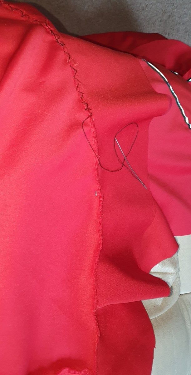 tokarski_paul's tweet photo. #JoinIn247 #sewing https://t.co/YsWlXebTAw
