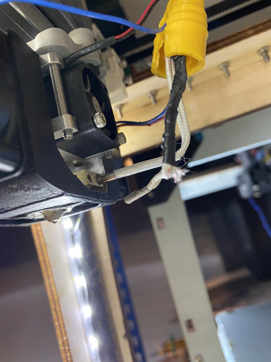 neotko's tweet image. Holy mother… Thank you Coders Gods, for making #duet3d wise enough to stop the heater… This could have been a HUGE drama otherwise