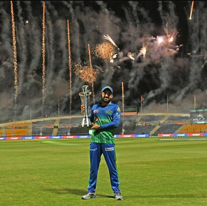 oyeussamayy's tweet image. A Hardworking Man He deserve this..
#PSL6final
#Champions #Rizwan