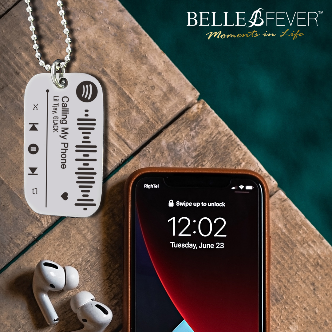 Anasuga0805's tweet photo. This #callingmyphone by @liltjay ft @6LACK   is stuck in my head. I can listen it over and over again so easily, This awesome work is presented by @bellefever, you can get yours here https://t.co/sYn3ANjfzt
#gift #Spotify #PersonalisedJewellery #BellefeverMusicTagAC #Tornado https://t.co/arcV6jl5Gn