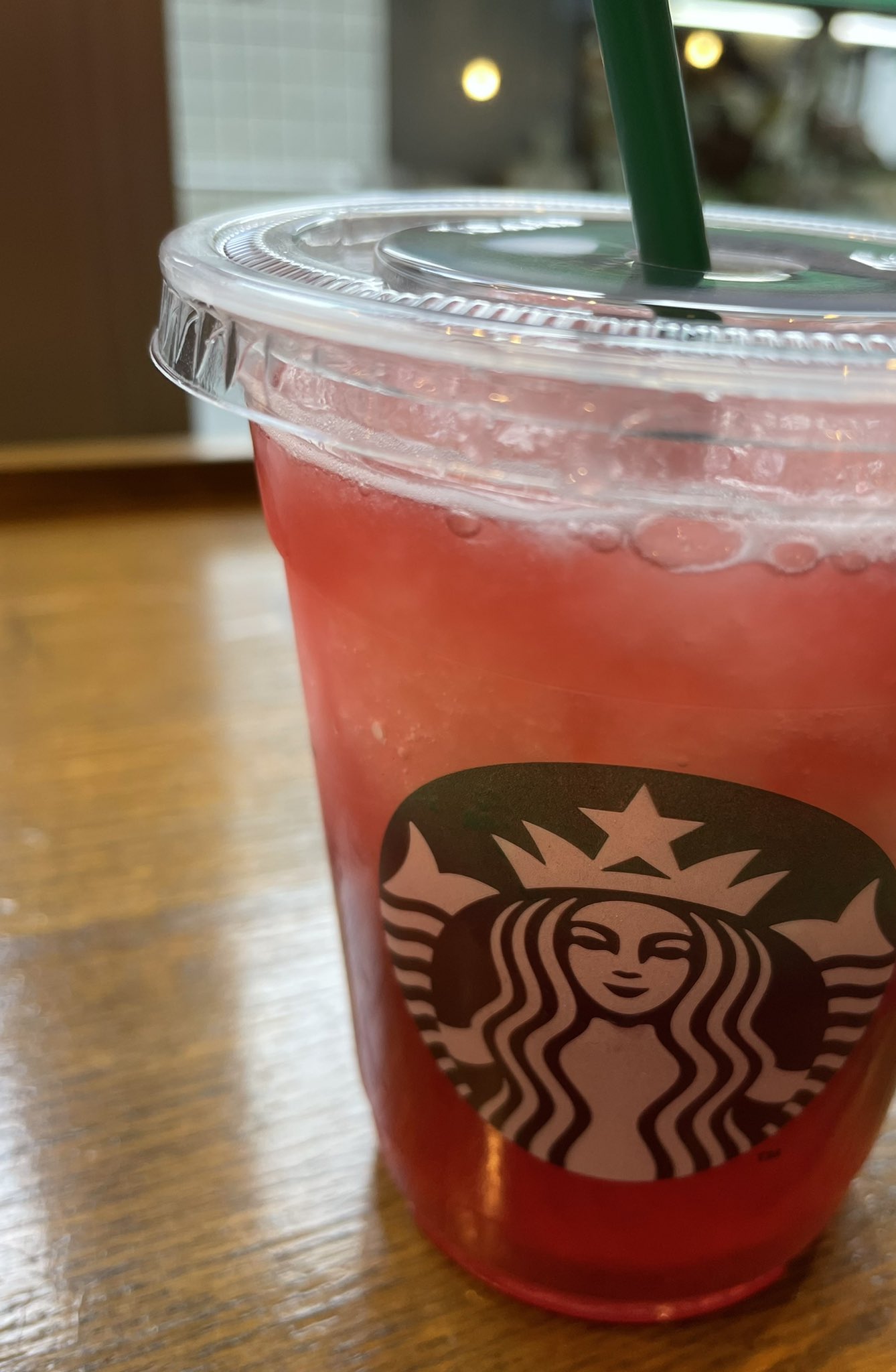 しえ 給水タイムinスタバ コーヒー系やフラペチーノ以外のものを飲むのは久しぶり これまた美味しい ピンクフローズンレモネードアンドパッションティー スターバックスコーヒー スタバ ただいま T Co Nqiwhkulrp Twitter