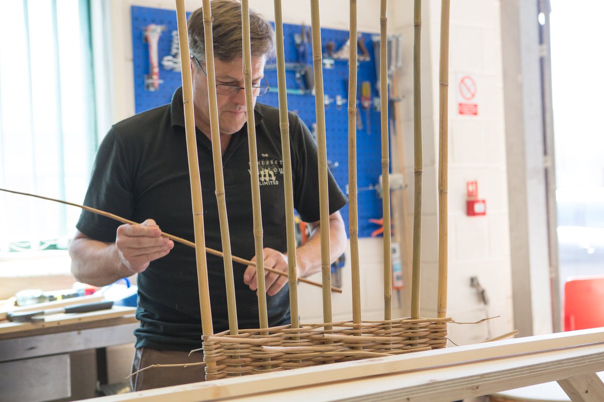 SomersetWillow's tweet image. Darrell Hill is the third generation that joined our business. He began his basket-making apprenticeship at Somerset Willow over 40 years ago at the age of 15, working alongside his father and grandfather.
#thirdgeneration #lookingback #biography #family #fourgenerations