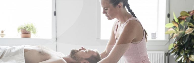 Happy 30th Birthday to <a href="/EURolfingAssoc/">European Rolfing® Association (ERA)</a>! 🎉 Rolfing's great for treating postural problems which can impact gut health. We rarely pay attention to the 'architecture' of our bodies until we experience chronic pain and yet it all integrates with the 'interiors.' #Health #prevention