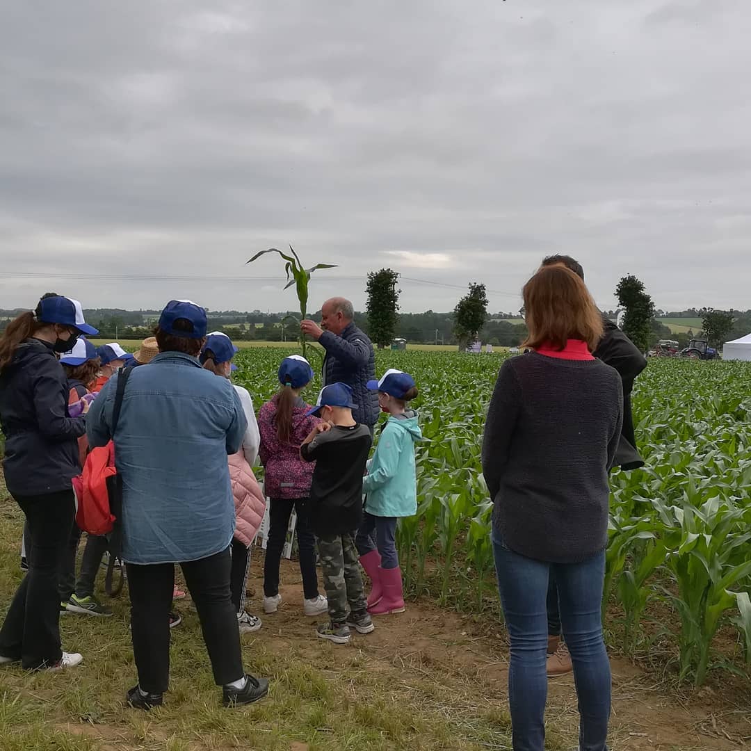 DEMEURESolution's tweet photo. #rencontreIDS
Présentation de la plate forme d'essai aux enfants https://t.co/XXMz6tvqQl