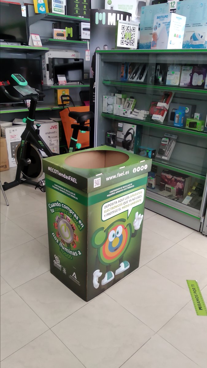 FAELactualidad's tweet photo. ¡Y más #ECOTiendasFAEL #TiendasdeAQUÍ a la red de #ECOpuntos de #RAEE- #PAE!
➡️ Milar Lozano en Arjona (Jaén) también ha recibido su nuevo contenedor
#comercilocal #economiacircular #comprayrecicla https://t.co/A8u2ktqIj4