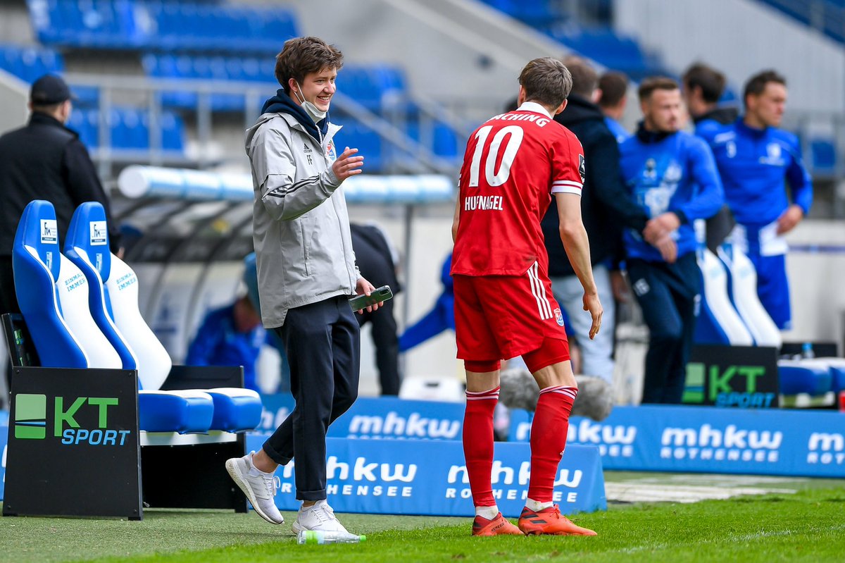 Servus <a href="/Haching_1925/">SpVgg Unterhaching</a> 👋🏻
Merci für 2️⃣,5️⃣ tolle Jahre 👏🏻
🔴🔵 #UNSschreibtmanWIR #dankefüralles