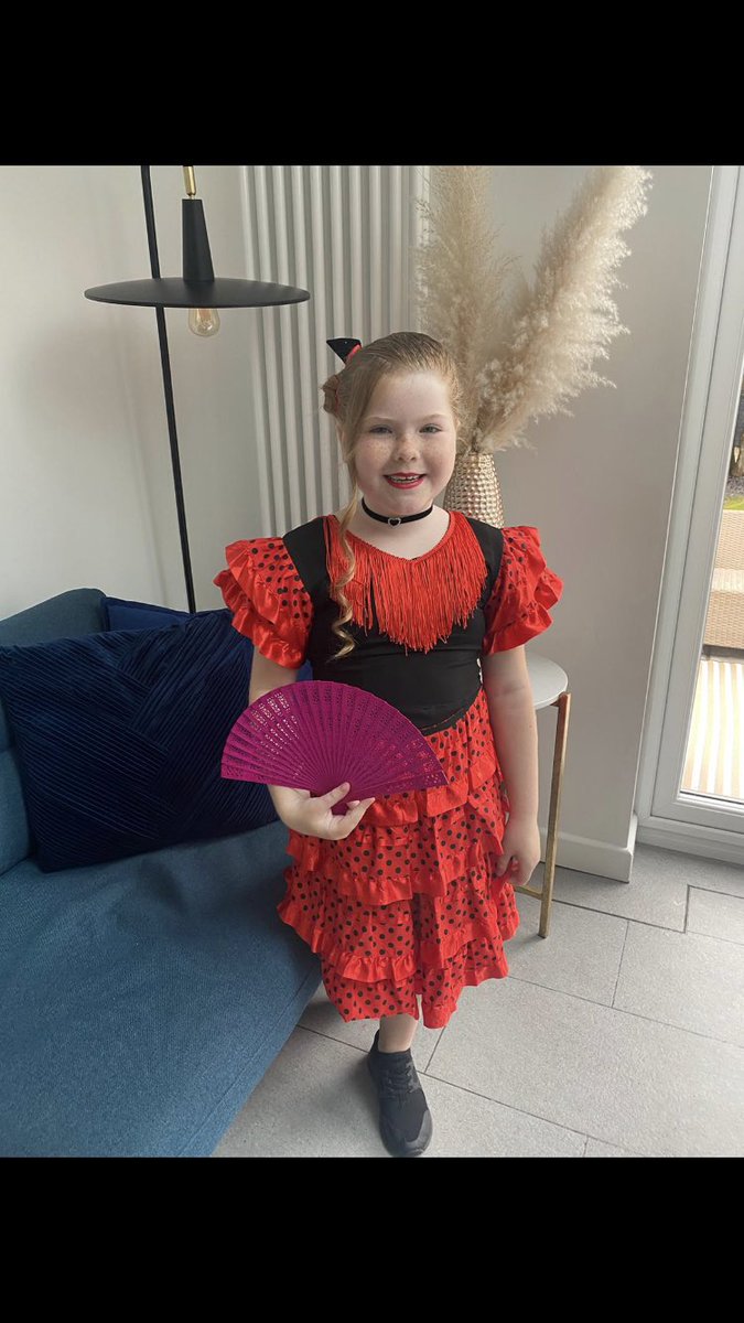 natannmac's tweet photo. When Spanish party day @rudstony3 got cancelled because of covid. Lets spread the Spanish day love by sharing our year 3 pictures together. 
We are having our own Spanish day! https://t.co/fEX925tKlg