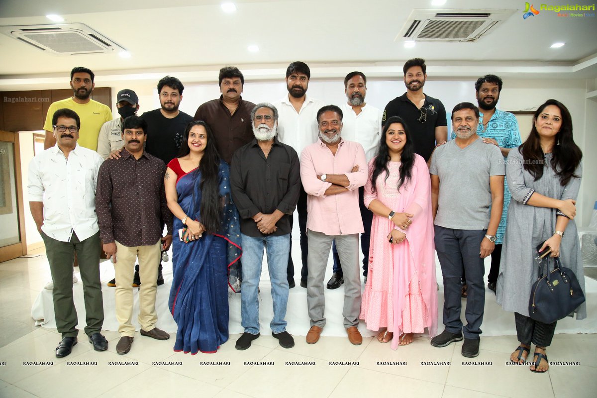 Ragalahari's tweet photo. Prakash Raj Press Meet On MAA Elections 2021 With His Panel Members
Check it out - https://t.co/6LKPrFRKQP
#MAAElections2021 #PrakashRaj #PrakashRajPanel #Ragalahari #Anasuya #Nagababu #Srikanth #Jayasudha @prakashraaj https://t.co/b0t4eOQcWD