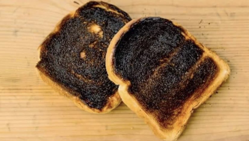 Egyriba1's tweet image. You promised me breakfast in bed  after we spend a night together 

Desmond ,What’s kinda rubbish is this?