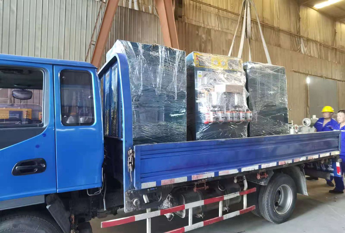 htdyemachine's tweet photo. Jingjiang Huaxia Technology Co., Ltd
【Huaxia Low bath ratio intelligent dyeing machine】
3kg double cylinder dyeing machine,is the most popular on the market. https://t.co/wWaACs8mJ9