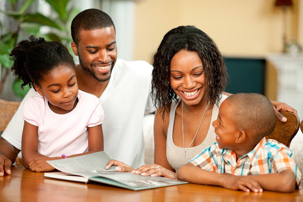READ_TZ's tweet photo. Time spent reading together as a family is a long-term investment to the children as it gives them a chance to practice fluency and learn new vocabularies which leads to more effective reading. We urge parents to encourage their children to read during this holiday time! https://t.co/nnmTGX5hVp
