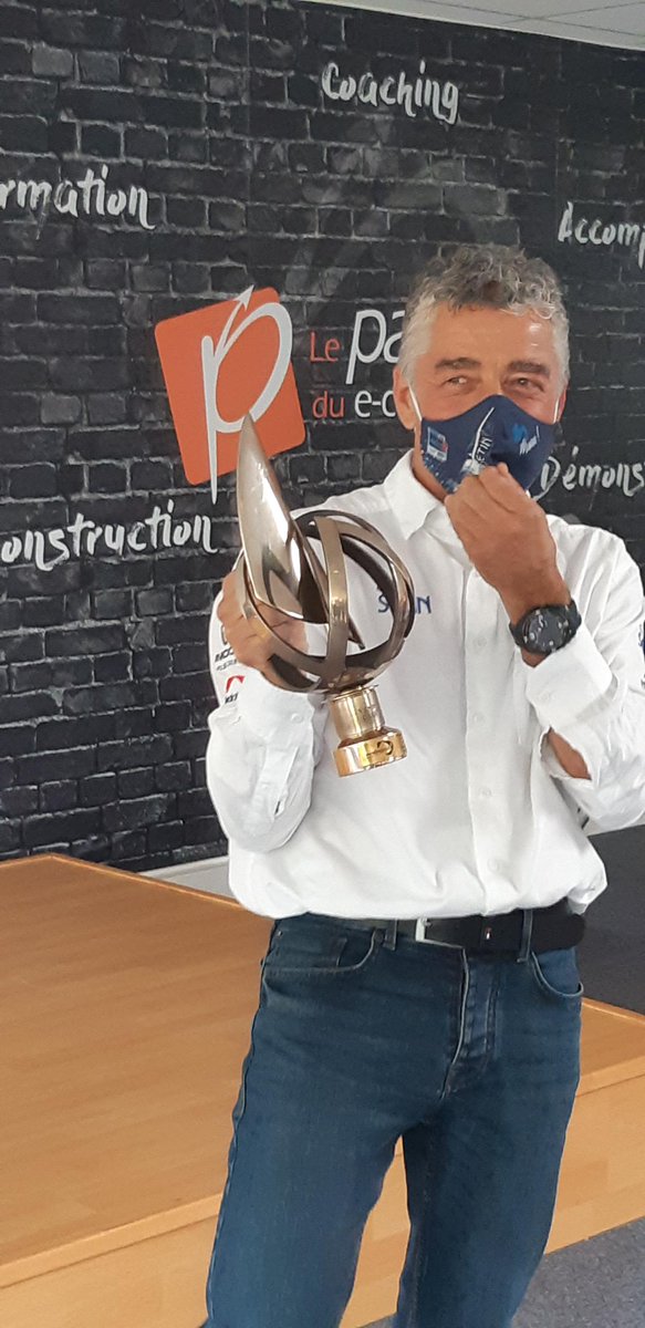 Visite ce midi de notre #skipper préféré <a href="/ManuelCousin71/">Team Manuel Cousin</a> ! Un moment de #partage avec nos équipes sur son incroyable aventure à la <a href="/VendeeGlobe/">Vendée Globe</a> ⛵️

#VG2020 #voile #convivialité