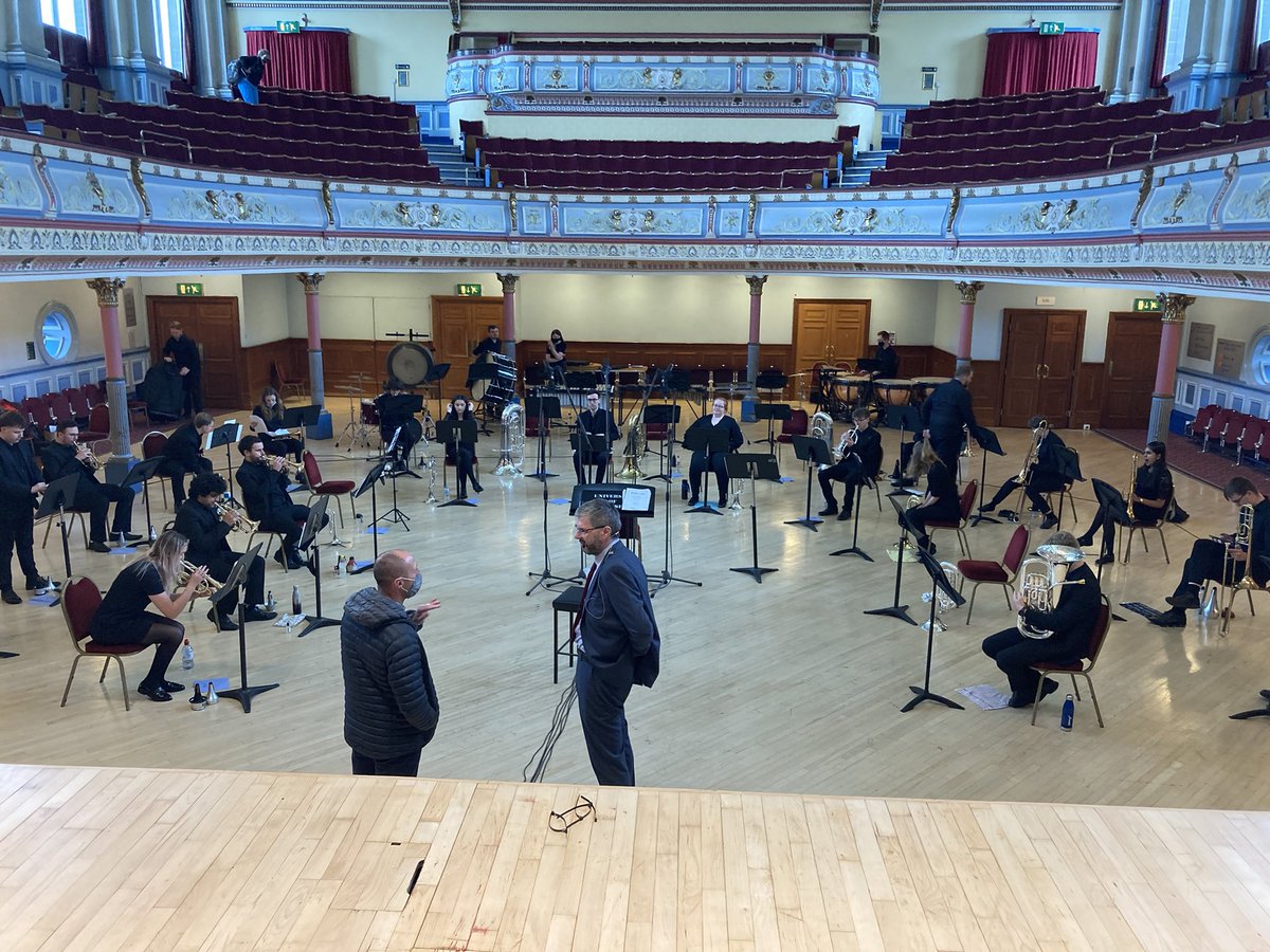 bourbizzle's tweet image. Streaming from Huddersfield Town Hall today for care homes and schools across Kirklees @HuddersfieldUni @KirkleesCouncil