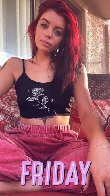 Good morning 😏 https://t.co/LkCLqZeo5W