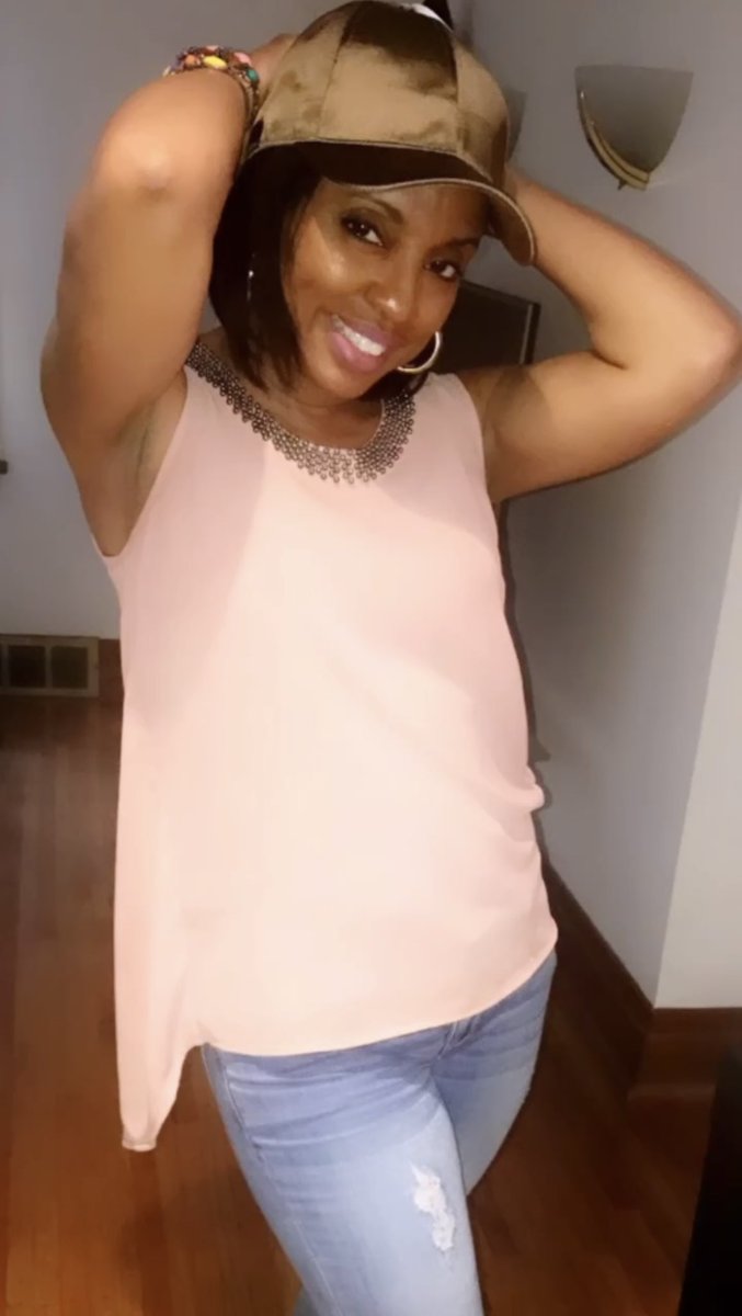 traviesaid_'s tweet photo. #HappyBirthday MOMMY! ๐ฅณ๐
peace and blessings from the moon and beyond
.
.
.
#FiftyFINE
#CancerSZN
#BlackWomenMatter https://t.co/v247QGltjN