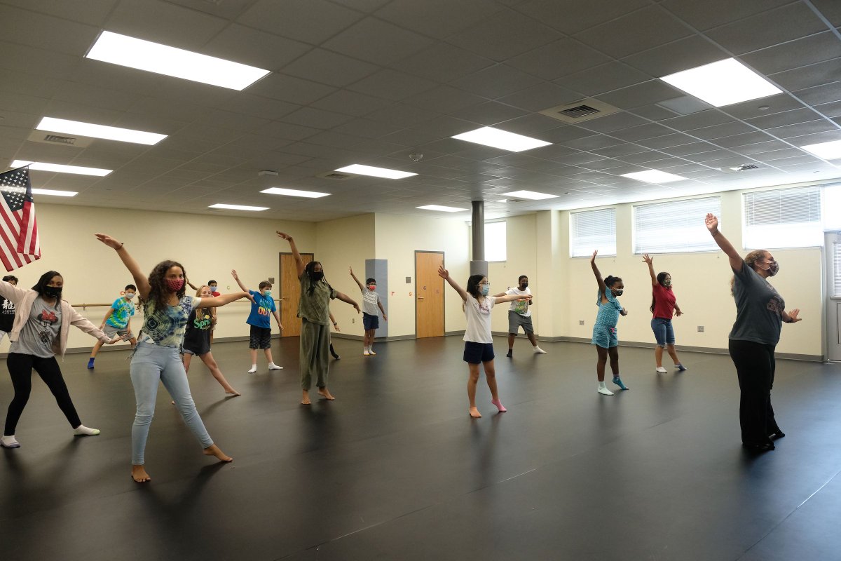 CharMeckSchools's tweet photo. Two weeks of #CampCMS completed, four to go. Enjoy your weekend! https://t.co/kVskdQSX17