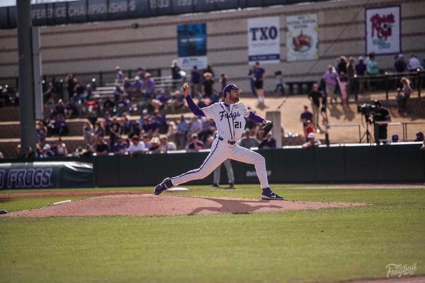 splittinups's tweet photo. For today’s #Baseball interview, we bring on @CharlesKing_. Charles was a #pitcher for @TCU_Baseball #GoFrogs and is #famous for his crazy leg during the #CWS
Check out his #episode⬇️
Apple: https://t.co/fh7P8qrBiC
Spotify: https://t.co/LjcPpELCaG
YouTube: https://t.co/fdnvT1BNCK https://t.co/55H7ao8Km8
