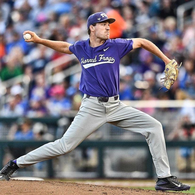 splittinups's tweet photo. For today’s #Baseball interview, we bring on @CharlesKing_. Charles was a #pitcher for @TCU_Baseball #GoFrogs and is #famous for his crazy leg during the #CWS
Check out his #episode⬇️
Apple: https://t.co/fh7P8qrBiC
Spotify: https://t.co/LjcPpELCaG
YouTube: https://t.co/fdnvT1BNCK https://t.co/55H7ao8Km8