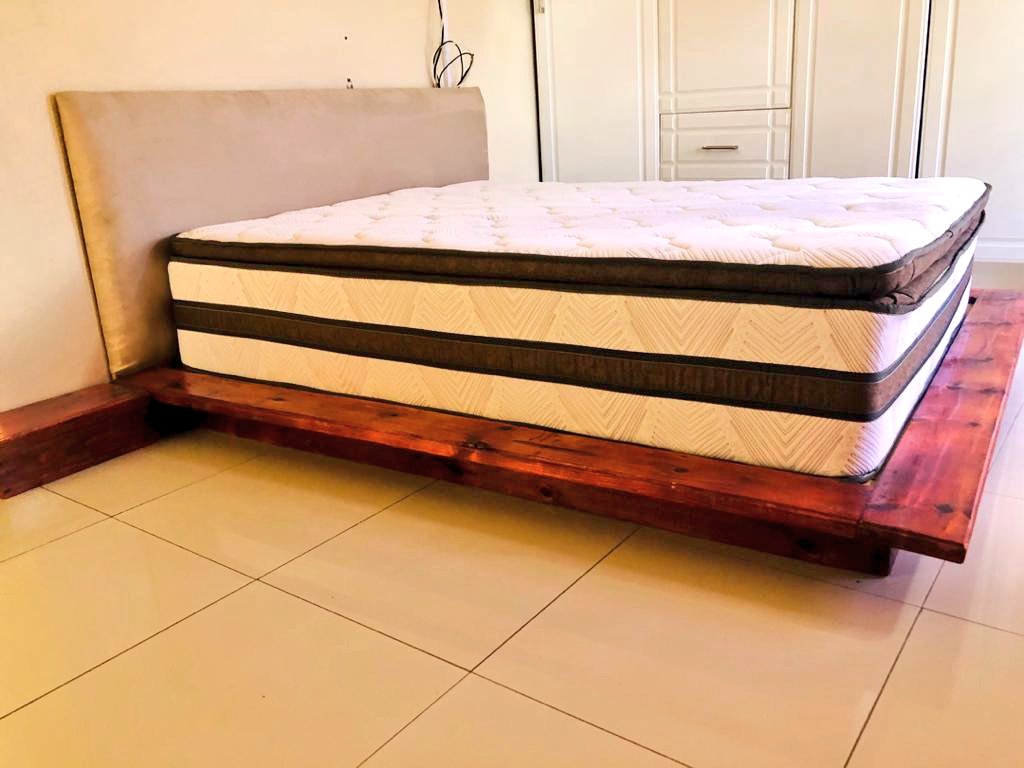 PLDMANUFACTURI1's tweet photo. King Sized Bed Frame with Velvet Finish Headboard.
P4799.99
Send us your Desired Designs via WhatsApp for Quote.
Call or WhatsApp 74177517
Call 76425912
#bespokefurniture #PldDesigns #QualityBeds #vintagelifestyle #PushaBw https://t.co/B3wYeRJok6