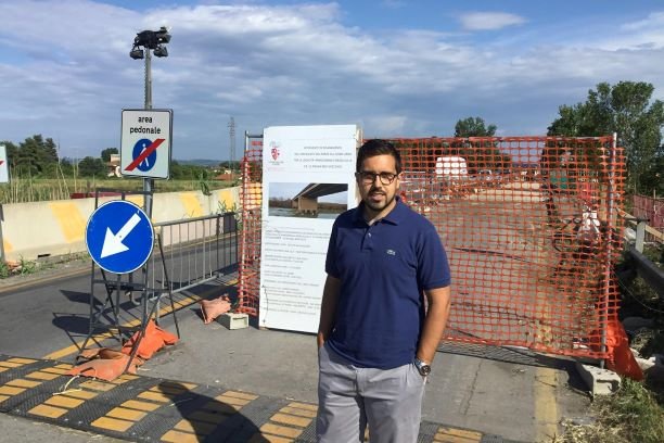 FI_Toscana's tweet photo. Ponte di Marcignana, sopralluogo del consigliere metropolitano di Firenze di @forza_italia @PGandolaFi al cantiere: "si rispetti il cronoprogramma e si terminino i lavori di consolidamento entro agosto come previsto"
#Marcignana #Metrocittà #Ponte
https://t.co/MoPyDH8grs https://t.co/u0F9u6lMsY