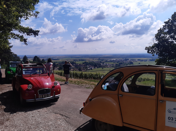 [Actu clients 🔔]

Ce matin, notre partenaire INNOV'events #Rennes donne le top départ à un rallye photo en 2CV, sur 8 destinations différentes en France !

Une aventure interactive "live" à travers le pays, pour découvrir 8 des plus belles régions françaises ! 📸

<a href="/Innov_Events/">INNOV'events</a>