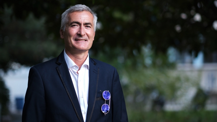 MyEventNetwrk's tweet photo. 🎙« Il faut croire en les codes de bonne conduite du secteur pour casser la défiance envers la publicité » 

Découvrez les évolutions structurantes que viennent d’acter l’ARPP avec @smartinarpp, directeur général de l’ARPP 👉https://t.co/7OHDG26CSm

#ARPP #publicité #événementiel https://t.co/WmUpOp7ob3