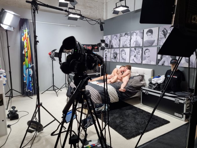 4 pic. Behind the scene of #FrenchTwinks with our Young Newbie @SamBayardFT welcomed by @ValMeunierFT