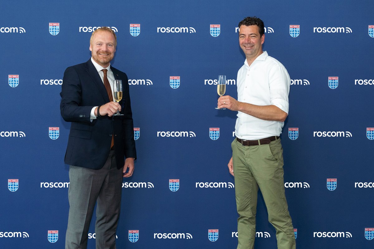 PECZwolle's tweet photo. Mooi nieuws! Ook tenuesponsor Roscom verlengt: https://t.co/IUseYNs1fd

#peczwolle #roscom #onsblauwwithart #eredivisie https://t.co/zDsFQ9tO5q