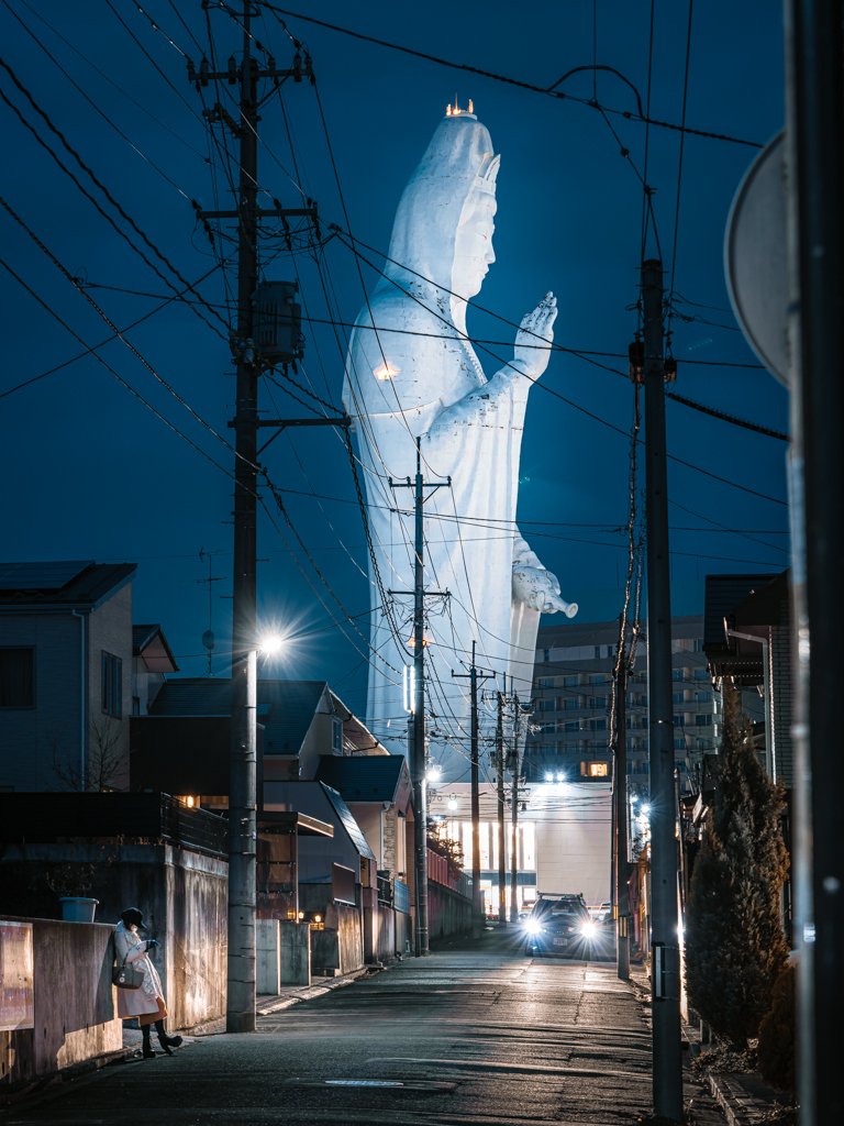 日中でも驚く仙台大観音が夜の街に佇む非日常感はさらにヤバい 夜は特に怖いんだってば 内部の様子も Togetter 日中でも驚く仙台大観音が夜の街に佇む非日常感はさらにヤバい 夜は特に怖いんだってば 内部の様子も Togetter