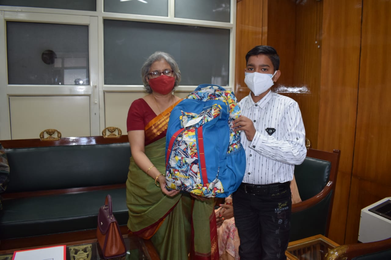 ADG PI INDIAN ARMY on Twitter "General MM Naravane, COAS and Mrs