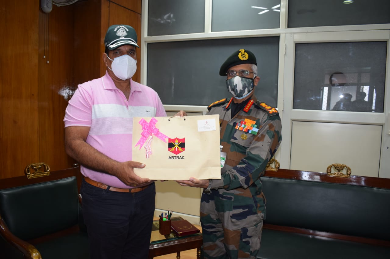 ADG PI INDIAN ARMY on Twitter "General MM Naravane, COAS and Mrs