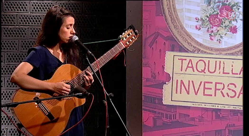 Taquilla Inversa (@taquillalh) on Twitter photo #CulturaLH El cicle SalaLH ha omplert de gent les sales de concerts de la ciutat durant el mes de juny. Un dels darrers concerts és el de <a href="/raquel_lua_/">Raquel Lúa</a> aquest diumenge a <a href="/onclejack2/">L'Oncle Jack</a> . Voleu saber en què està treballant? 👉bit.ly/3hkDa43 #CulturaLH El cicle SalaLH ha omplert de gent les sales de concerts de la ciutat durant el mes de juny. Un dels darrers concerts és el de <a href="/raquel_lua_/">Raquel Lúa</a> aquest diumenge a <a href="/onclejack2/">L'Oncle Jack</a> . Voleu saber en què està treballant? 👉bit.ly/3hkDa43