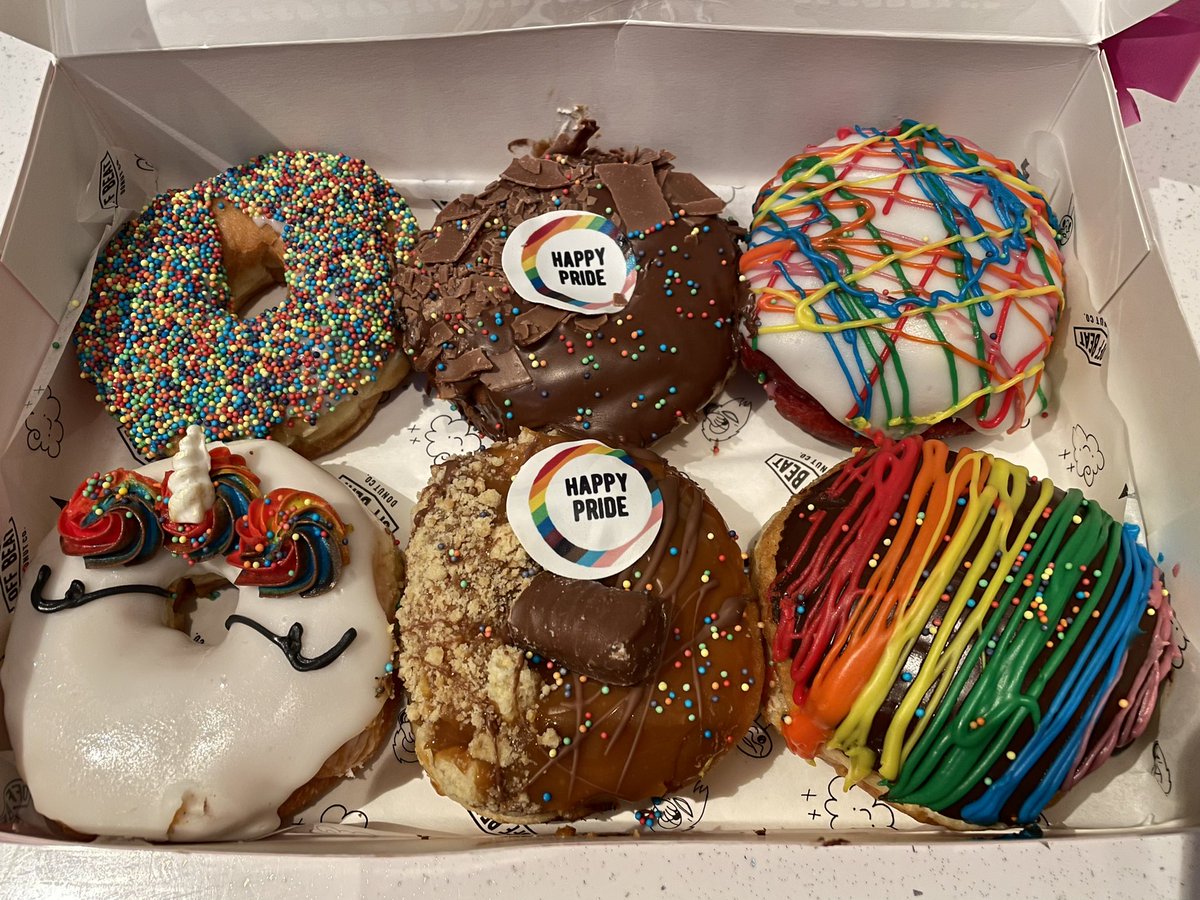 DublinTown's tweet photo. Celebrating @DublinPride this weekend? Of course you are! Grab yourself a #Pride themed box of donuts 🍩 from @OffbeatDonuts. How good does these look! #offbeatdonuts #dublinpride @RainbowMileDub #dublintown https://t.co/3y9hITYUbI