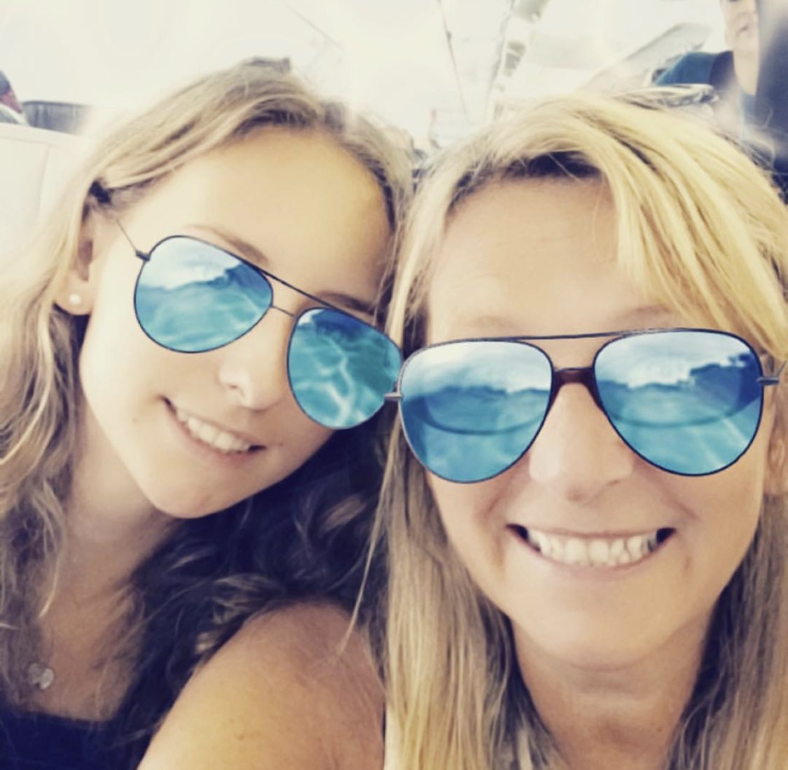 BexSaunders7's tweet photo. Happiest of happy birthdays to my beautiful (inside and out), kind, and super clever baby girl #squidone ♥️ I hope you have the best day. Love you squillions xxxxxx ♥️ https://t.co/ECVZF6FGPI